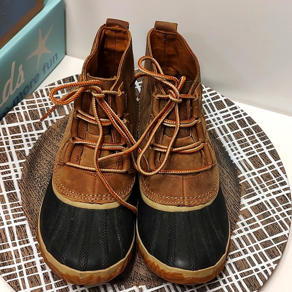🥰 EUC Sorel Brand Out and About Ladies Leather Lace Up All Weather/Rainboot, 6 - Picture 8 of 16